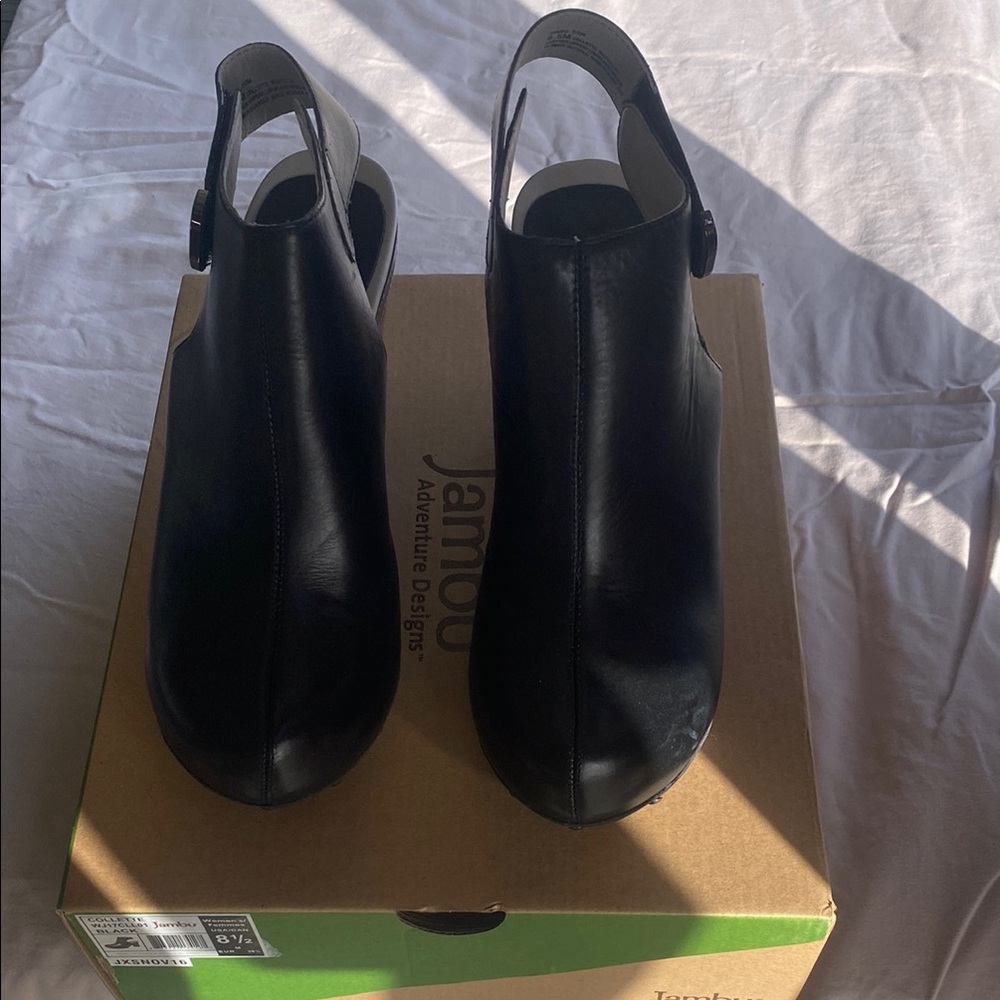 Jambu Black Mules & Clogs